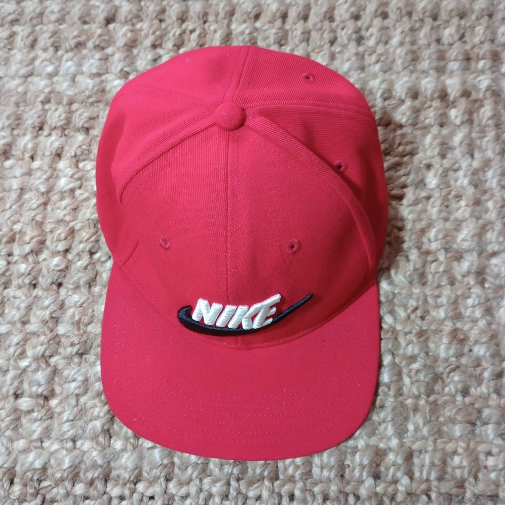 Nike Pro Dri fit Snapback Hat